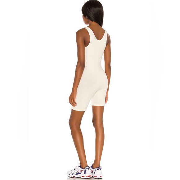 Nike icon clash jumpsuit romper NWT coconut milk - Picture 2 of 6